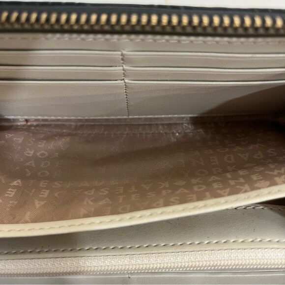 Kate Spade Harmony Heart Embossed Wallet - Picture 8 of 8